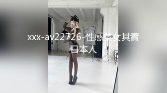 金发美女！漂亮纹身网红小姐姐！按住双手骑脸插嘴，跪在沙发后入