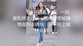 ✿性感黑丝美腿✿这么猴急想后入姐姐啊，慢慢来怕你射太早哦，穿着衣服才是最有感觉的 扯开衬衣 漏出白嫩的胸脯 撩起包臀裙 直接进入早已湿润的骚穴