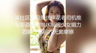 小孩没多大的美少妇，和老公居家直播赚钱