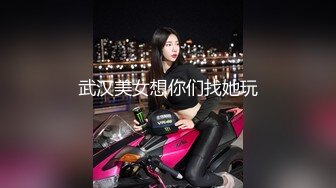  70后美妈妈 很有气质很有品味，出轨小陈弟弟，勾引回家，客厅暴！