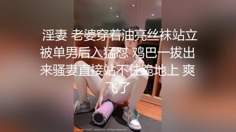 九一新人峰哥酒店约啪一个做美妆的兼职美女服务挺不错的长相甜美唯一的遗憾就是灯光有点暗