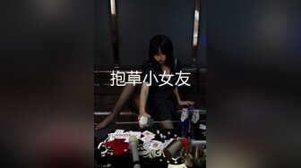 大神偷拍靓女服装店逛街男友在旁敢穿超短裙骚丁前后CD制服JK学生妹展会做兼职粉色蕾丝内内发现镜头