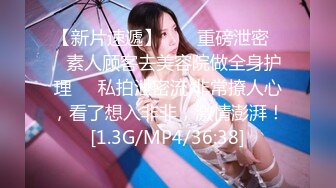 乡村留守美少妇自己带孩子无聊果聊,儿子还不知道妈妈在干啥,孩子长大看到会不会艹臊妈