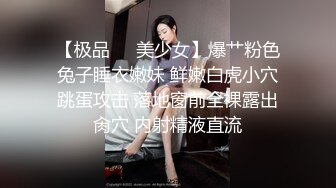 【极品??硬核】超多狼友寻求的网红美女『RiaKu』棒棒糖与大鸡巴 极品蓝发萝首次猛男群P乱操 高清720P版